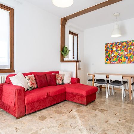 Terrazza Fucinetta Apartment Introbio Luaran gambar