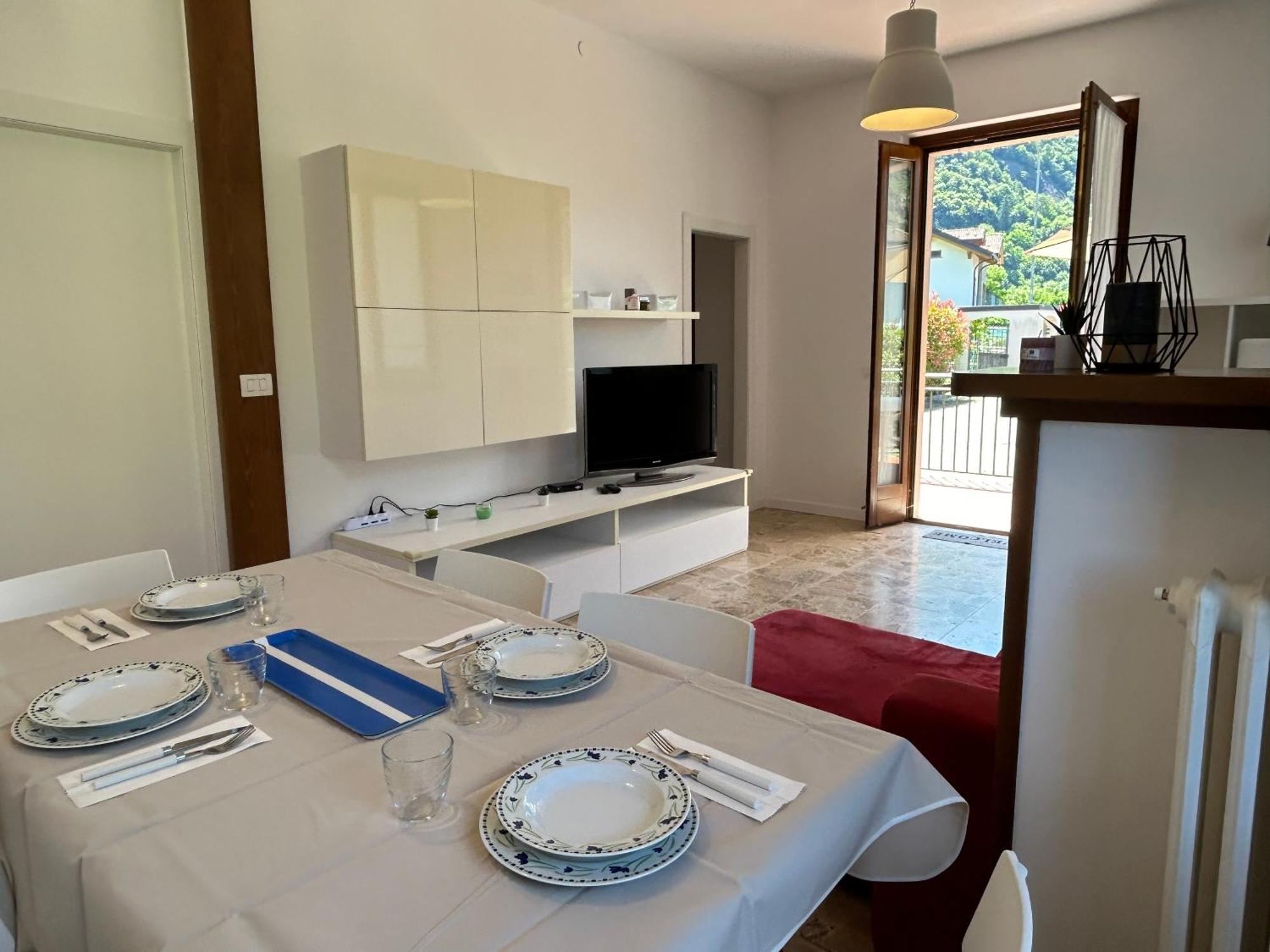 Terrazza Fucinetta Apartment Introbio Luaran gambar