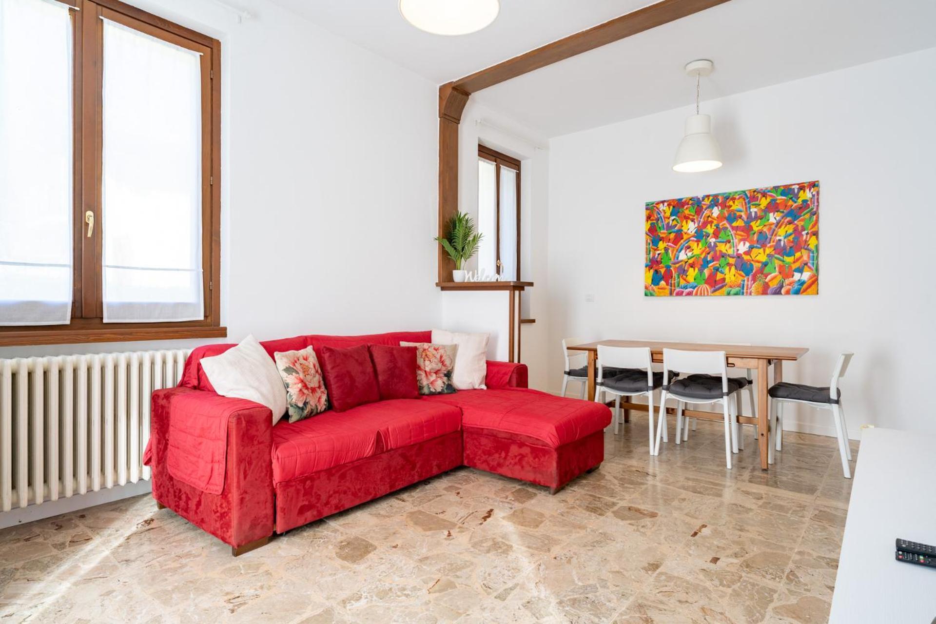 Terrazza Fucinetta Apartment Introbio Luaran gambar