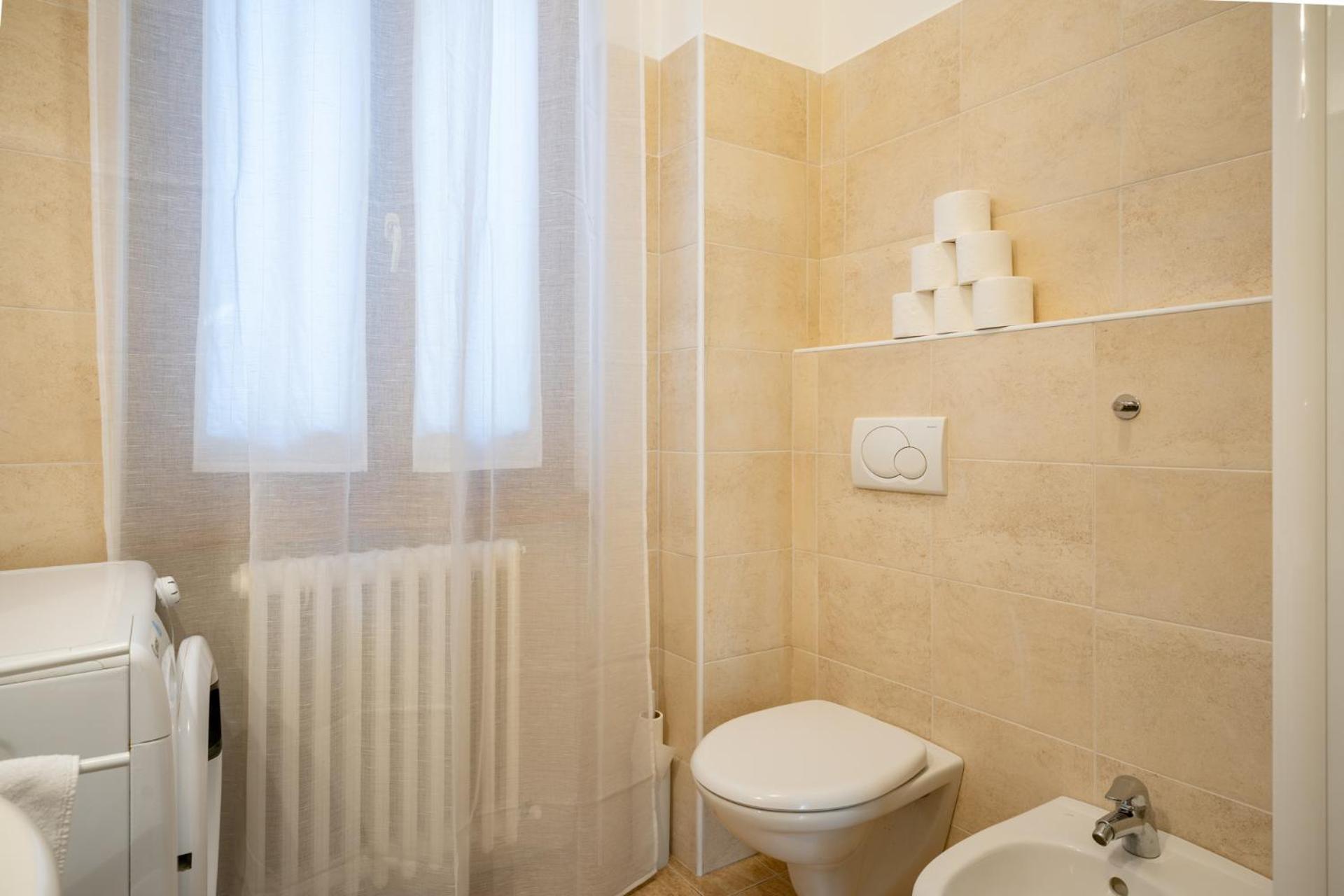 Terrazza Fucinetta Apartment Introbio Luaran gambar