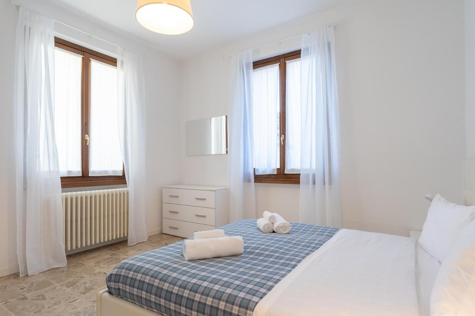 Terrazza Fucinetta Apartment Introbio Luaran gambar